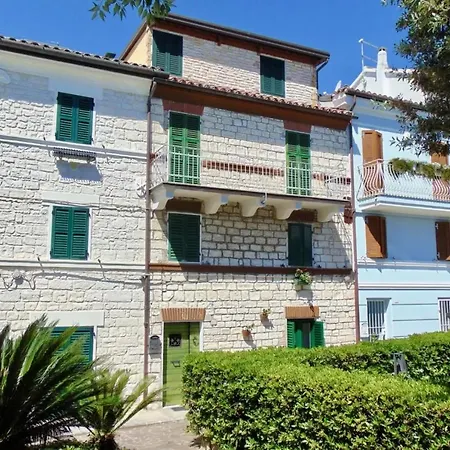 N239 - Numana, cielo-terra con vista mare
